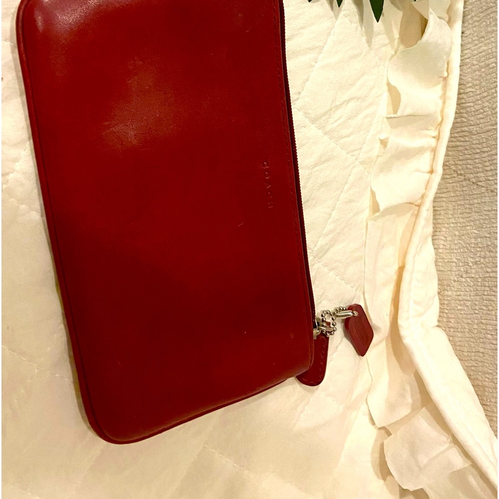 ❤️Coach all leather small coin purse or makeup bag. Excellent used condition